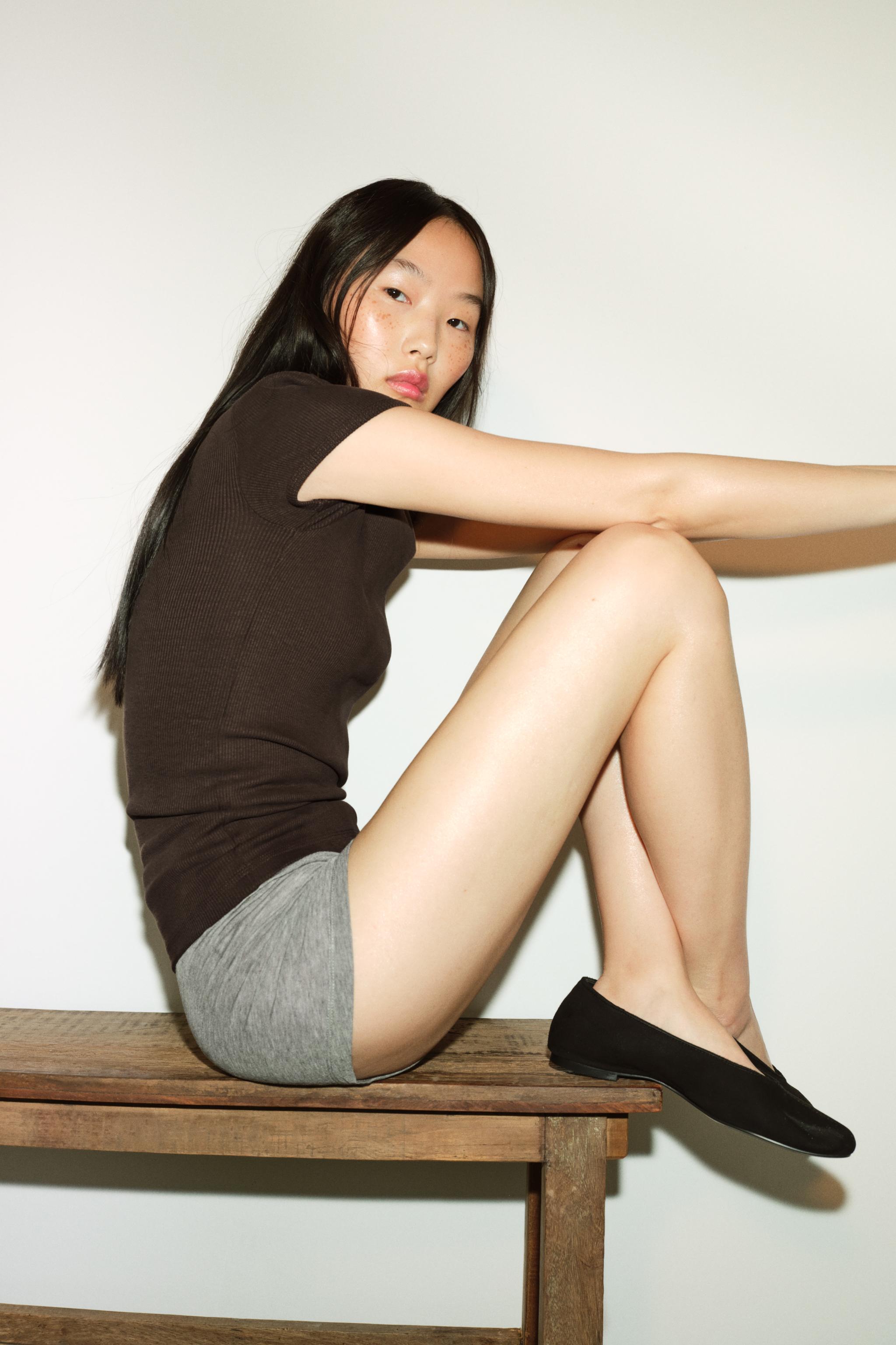 RIBBED T-SHIRT